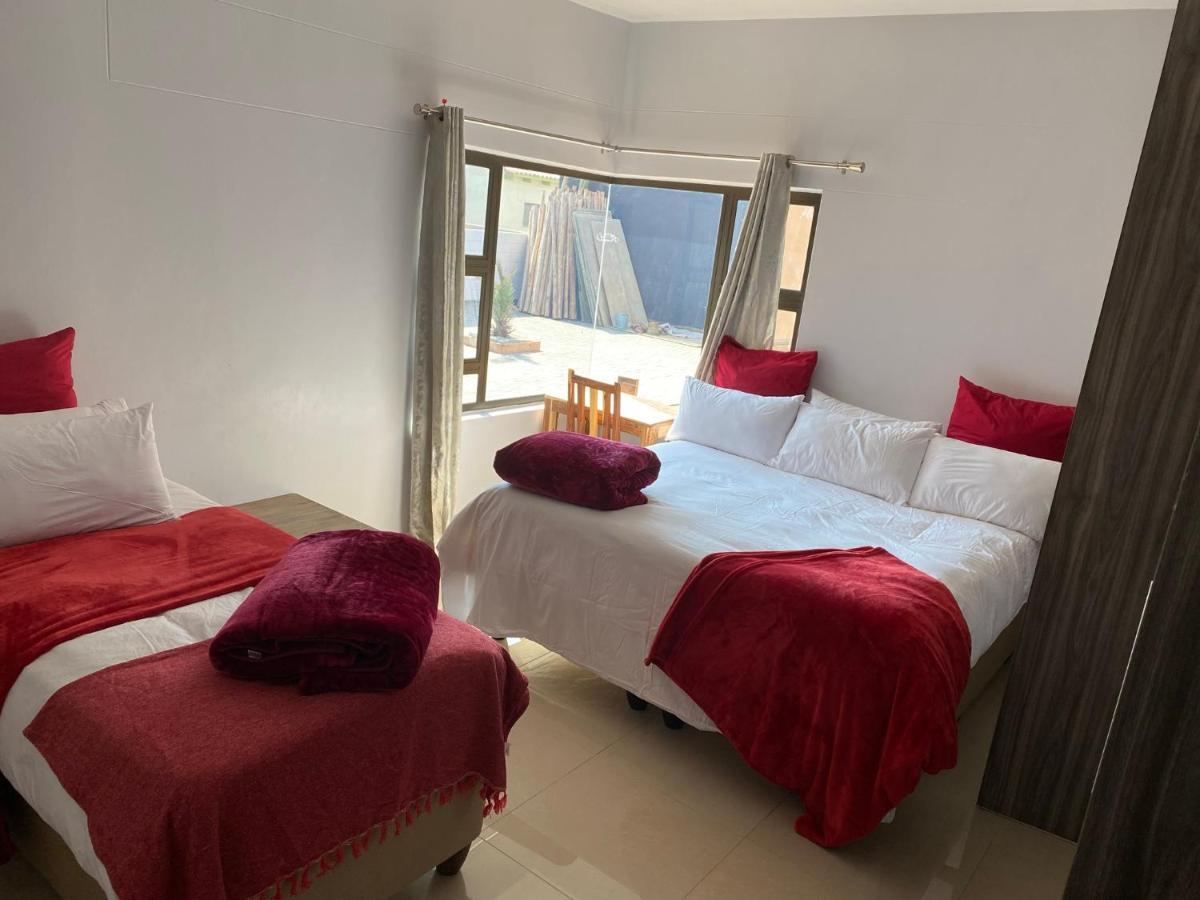 ウォルビスベイ Mukulela Bed & Breakfast エクステリア 写真
