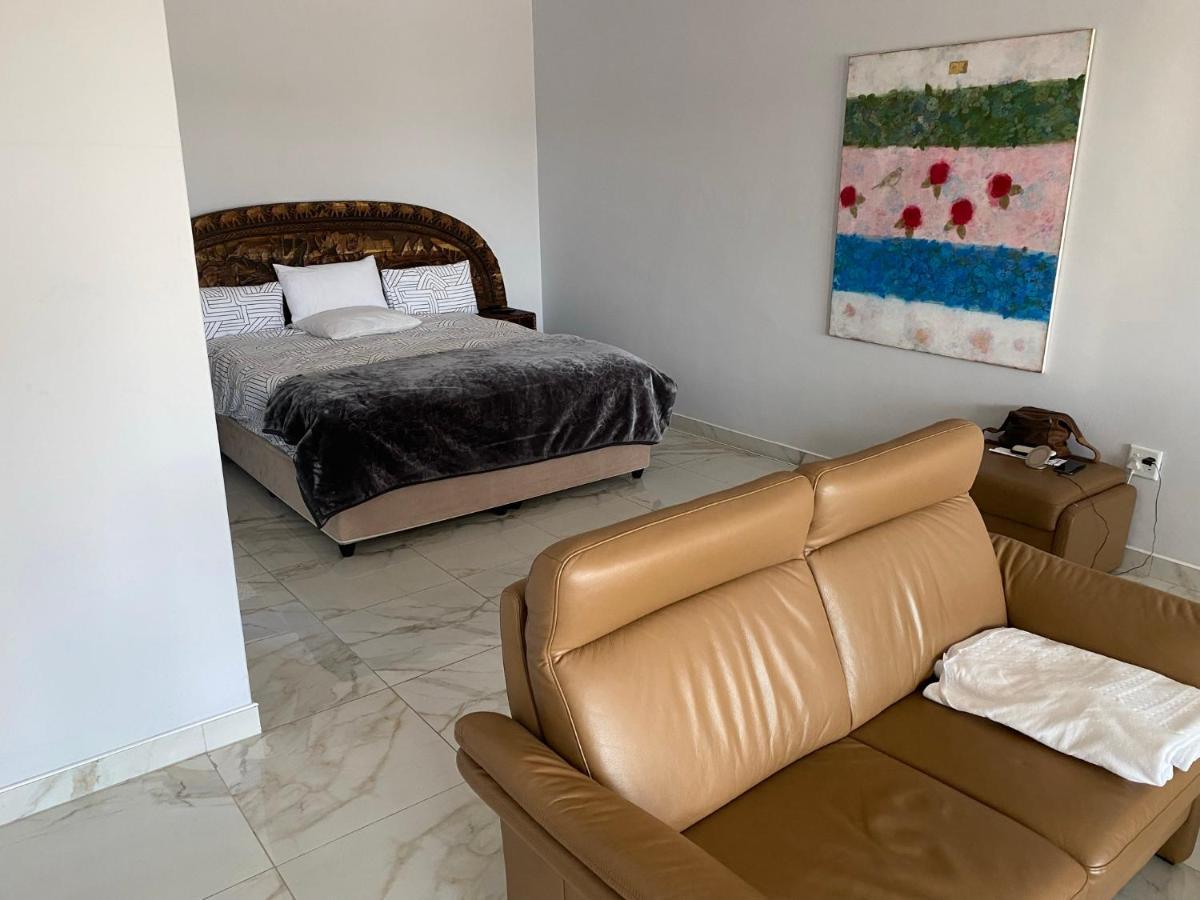 ウォルビスベイ Mukulela Bed & Breakfast エクステリア 写真
