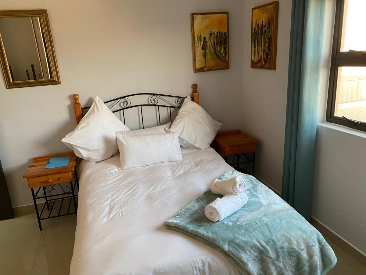 ウォルビスベイ Mukulela Bed & Breakfast エクステリア 写真